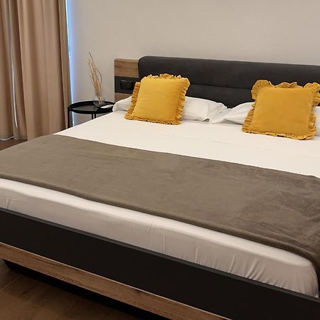 Olympus Capua Hotel Eksteriør billede